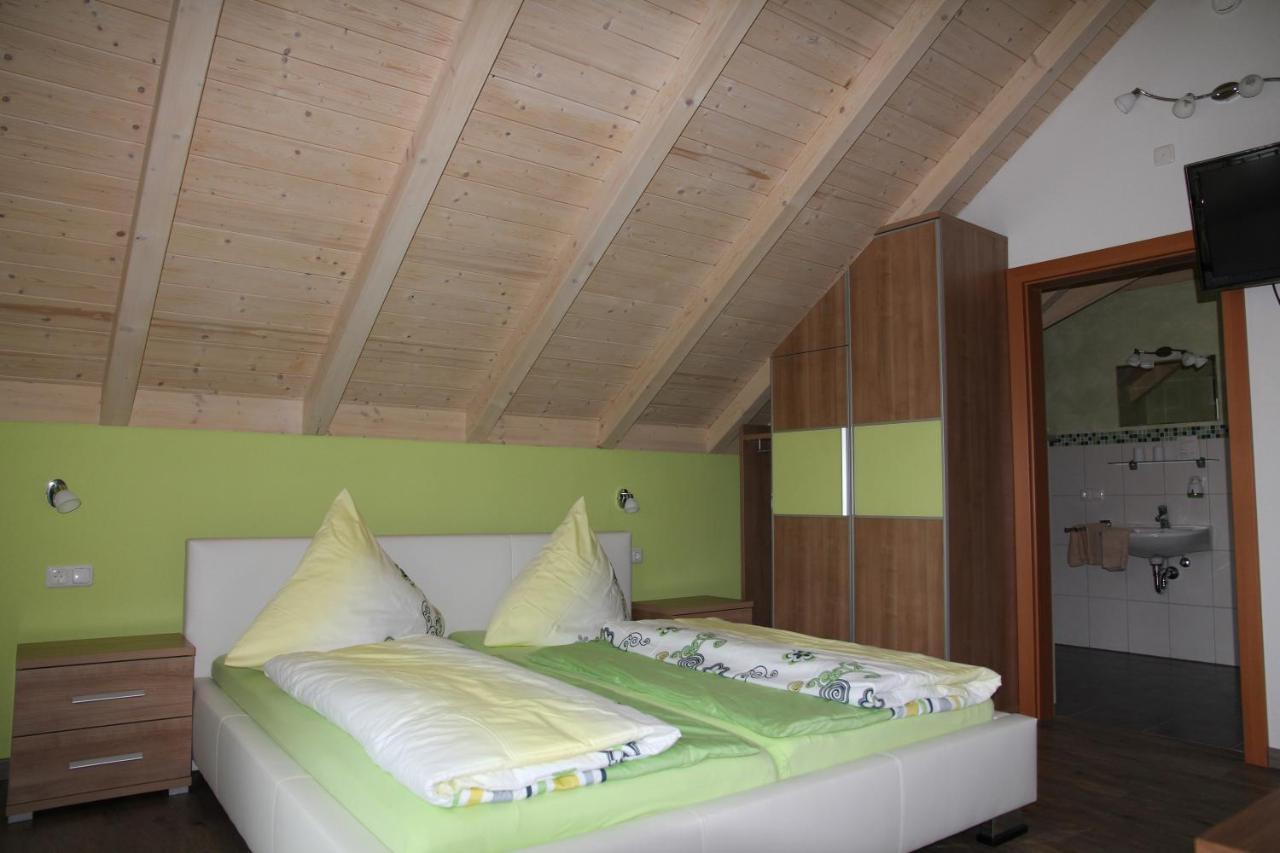 Ute'S Pension Georgenberg Екстериор снимка